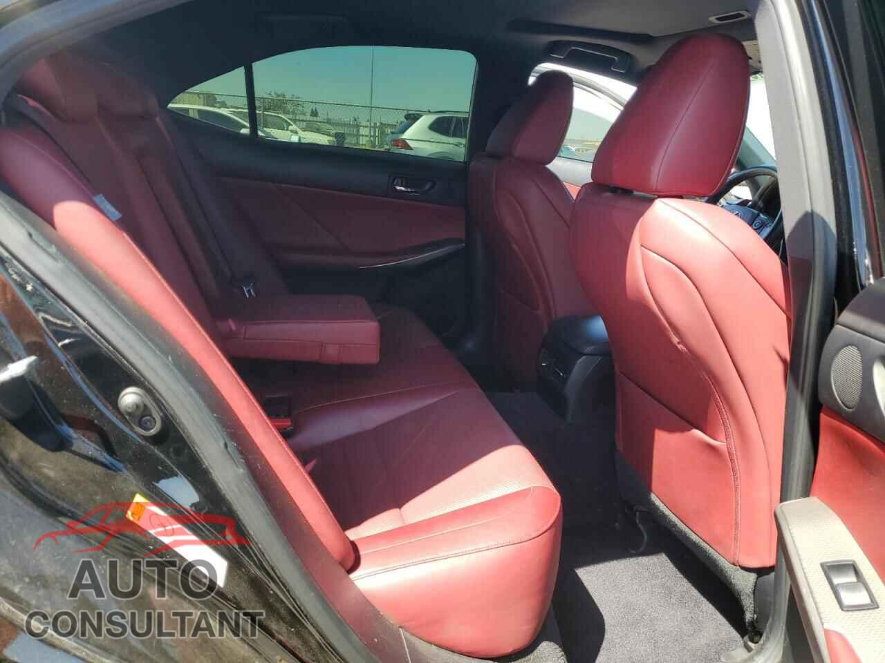 LEXUS IS 2014 - JTHBE1D22E5000361