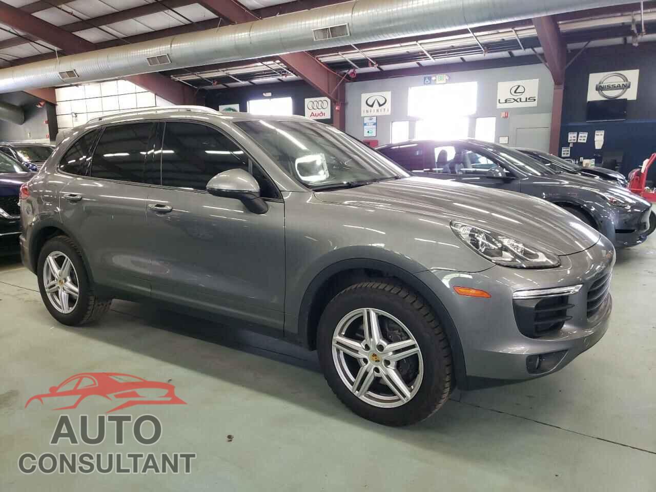 PORSCHE CAYENNE 2018 - WP1AA2A25JKA05101