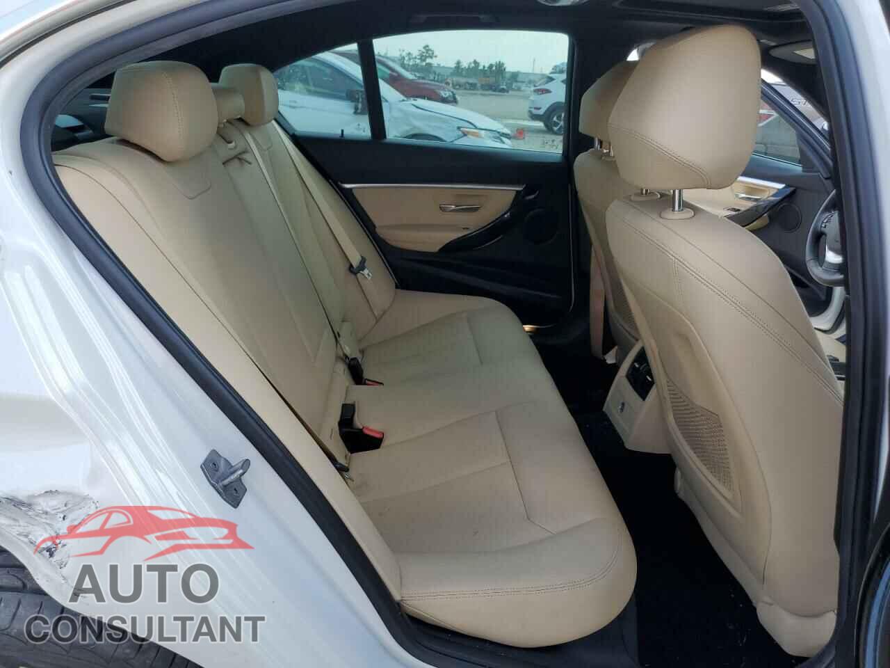 BMW 3 SERIES 2018 - WBA8B9C52JEE83231