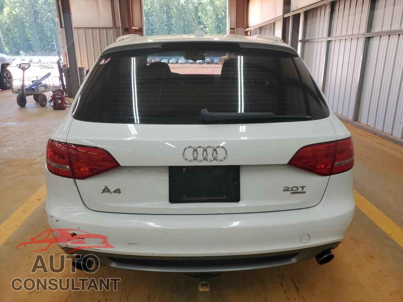AUDI A4 2012 - WAUWFAFL7CA106084