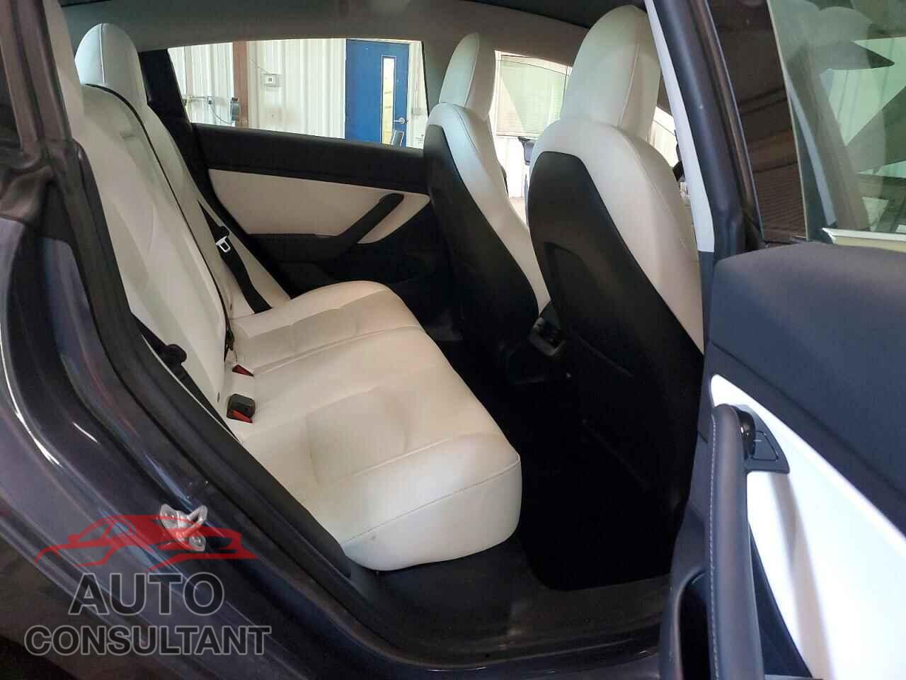 TESLA MODEL 3 2020 - 5YJ3E1EBXLF712956