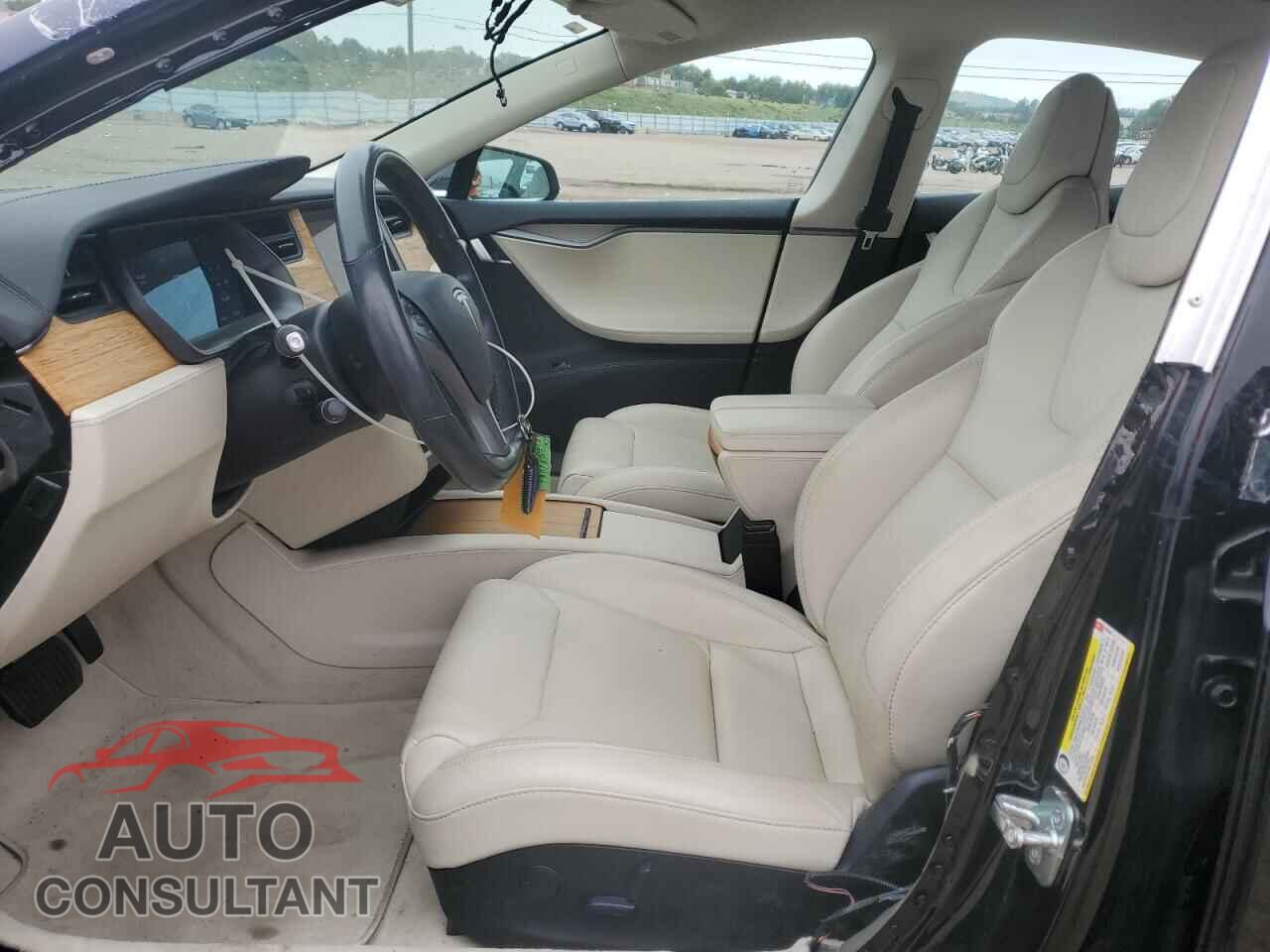 TESLA MODEL S 2019 - 5YJSA1E25KF304855