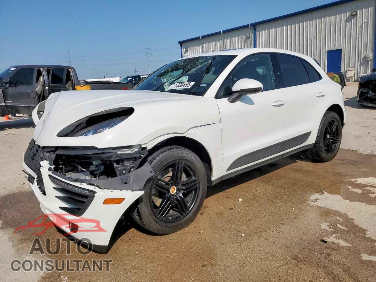 PORSCHE MACAN 2018 - WP1AA2A58JLB04662