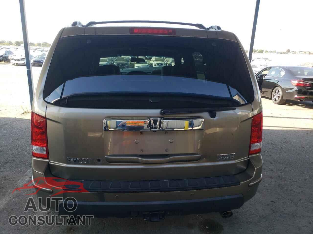 HONDA PILOT 2011 - 5FNYF4H91BB072017
