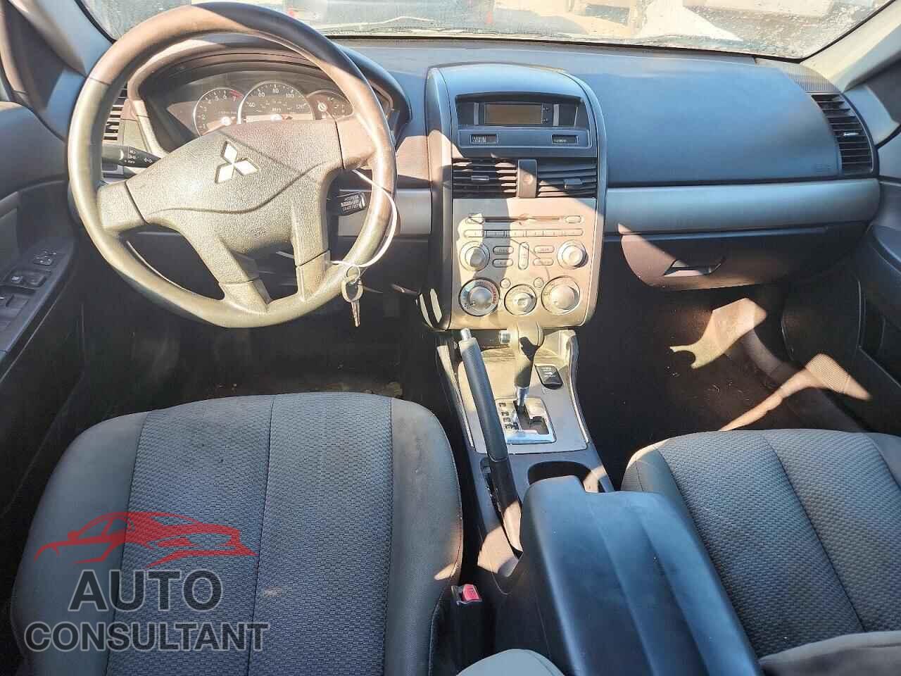 MITSUBISHI GALANT 2011 - 4A32B2FF2BE022790
