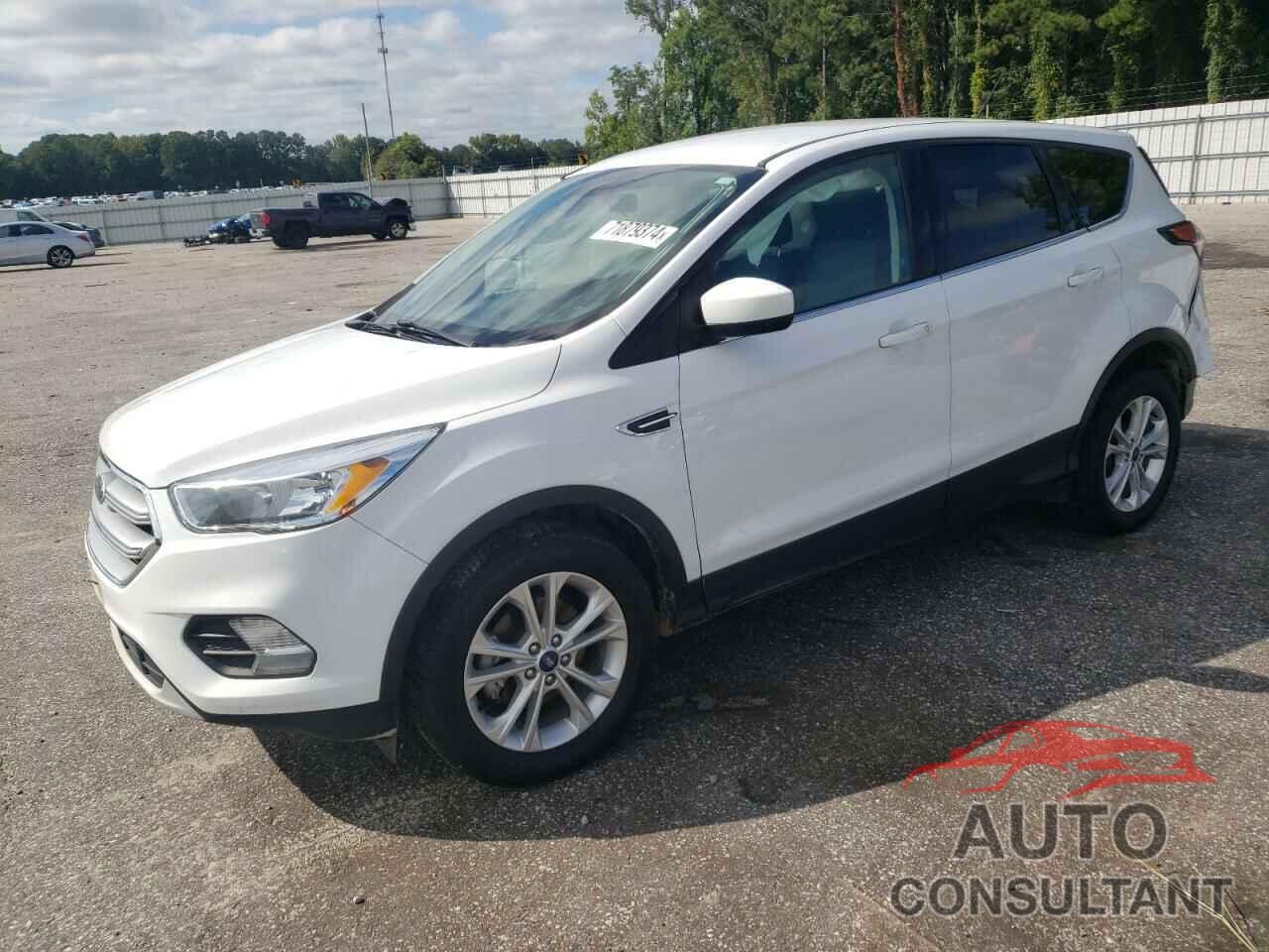 FORD ESCAPE 2017 - 1FMCU0GD2HUE20501