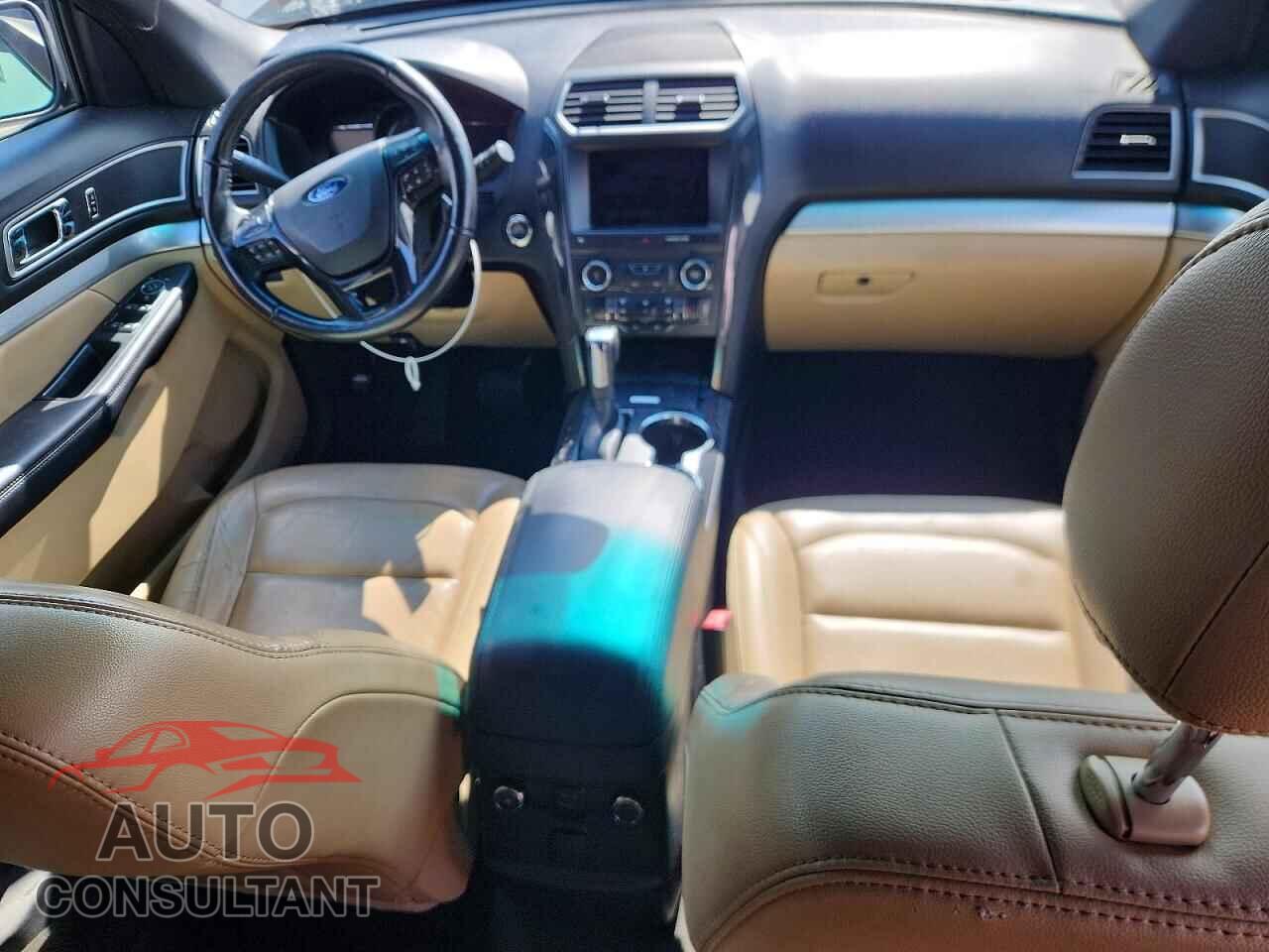 FORD EXPLORER 2017 - 1FM5K8D80HGB37114