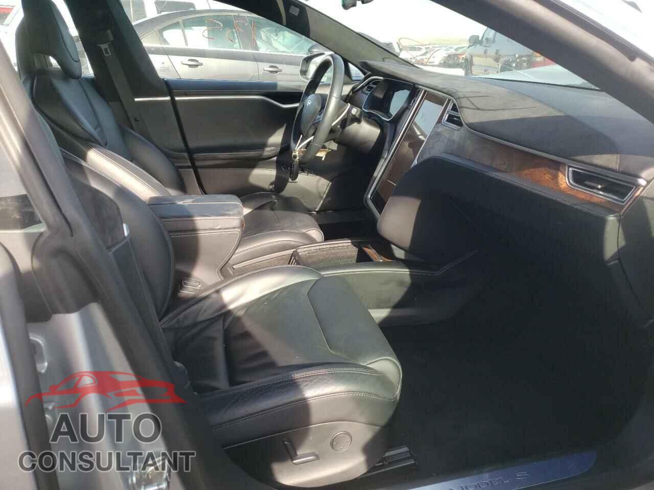TESLA MODEL S 2017 - 5YJSA1E12HF202669