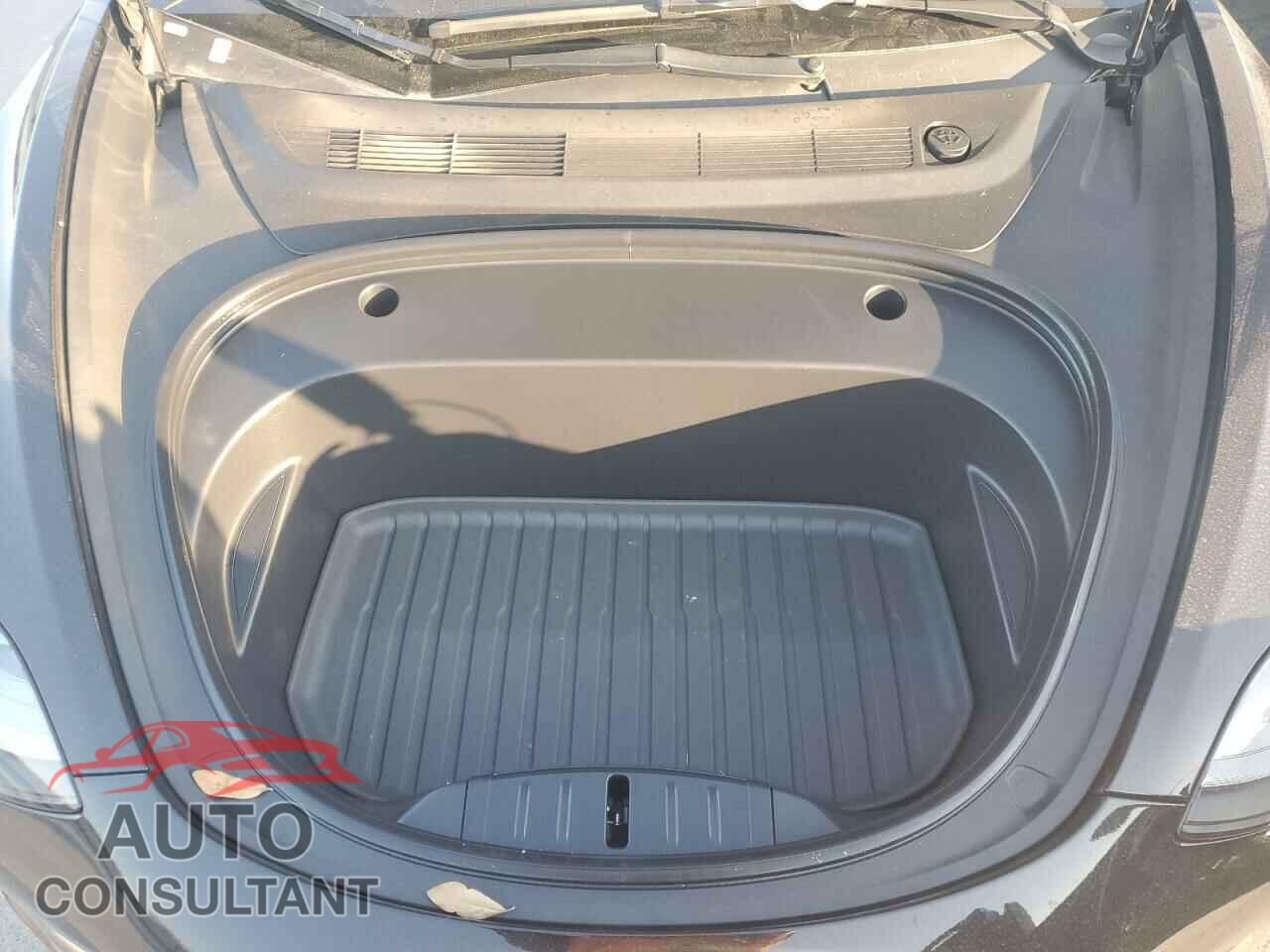TESLA MODEL 3 2023 - 5YJ3E1EA9PF439375