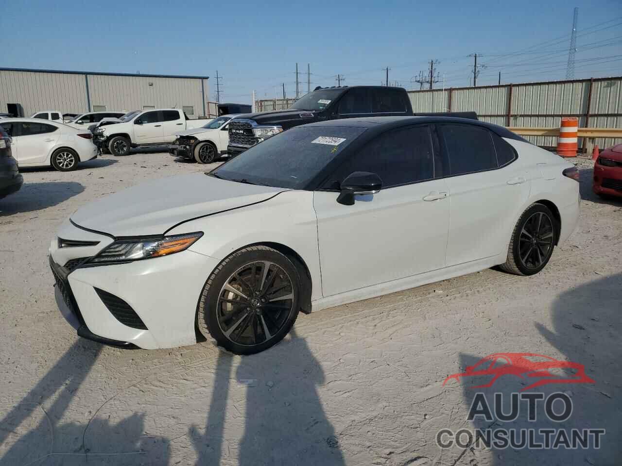 TOYOTA CAMRY 2018 - 4T1BZ1HK4JU012717