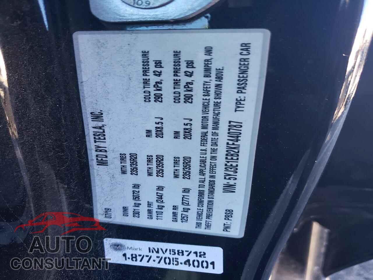TESLA MODEL 3 2019 - 5YJ3E1EB2KF440787