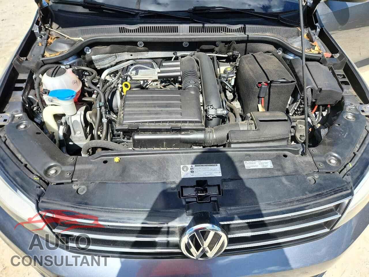 VOLKSWAGEN JETTA 2017 - 3VW2B7AJ0HM217718