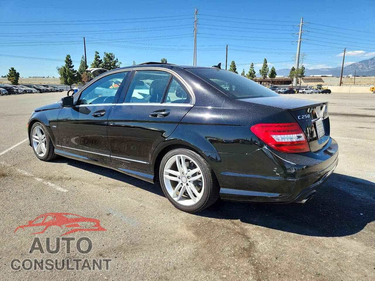 MERCEDES-BENZ C-CLASS 2012 - WDDGF4HB7CA623405