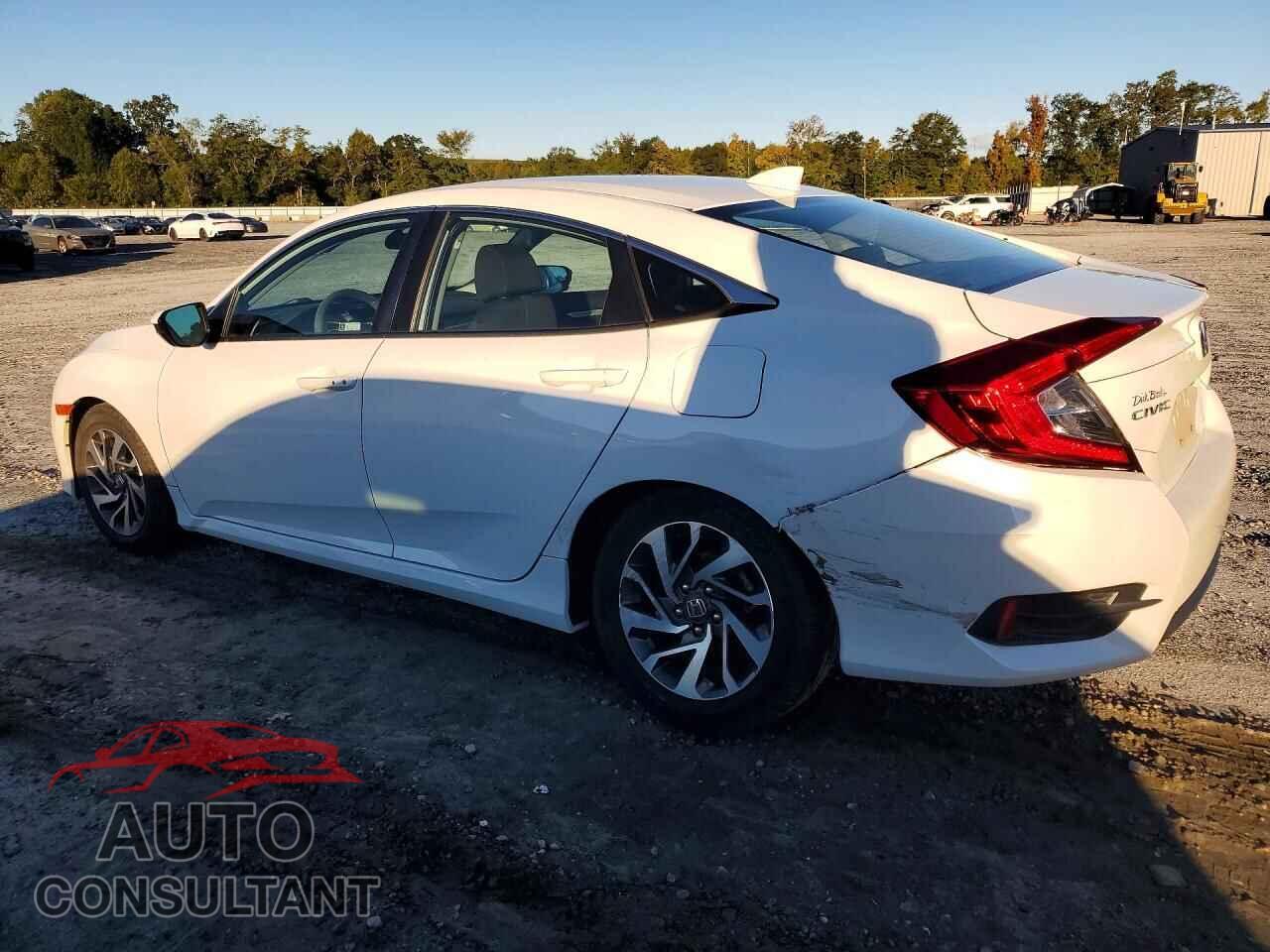 HONDA CIVIC 2018 - 19XFC2F77JE037962