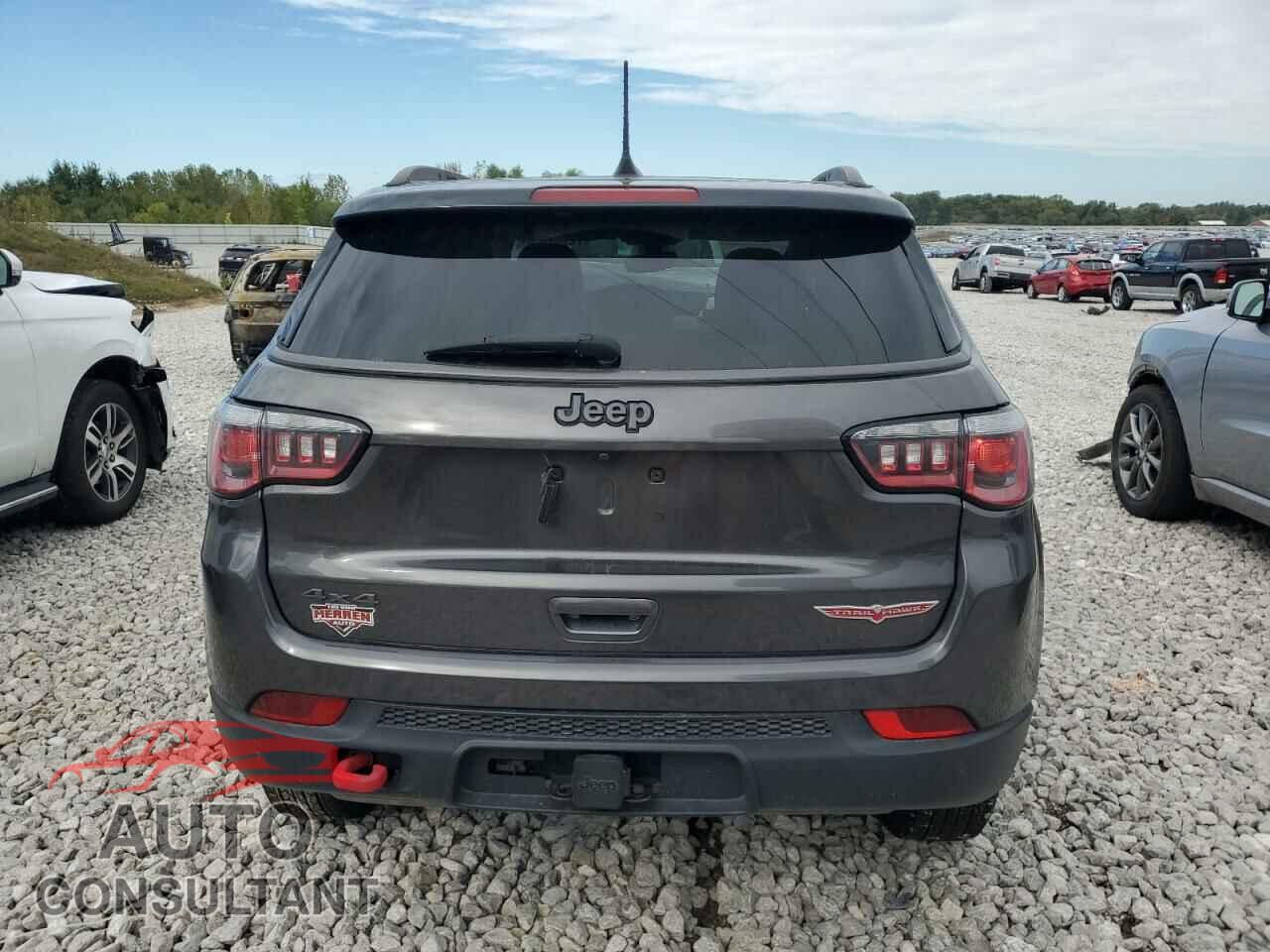 JEEP COMPASS 2018 - 3C4NJDDB2JT265111