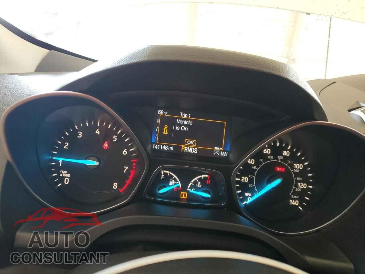 FORD ESCAPE 2018 - 1FMCU0HD3JUA33153