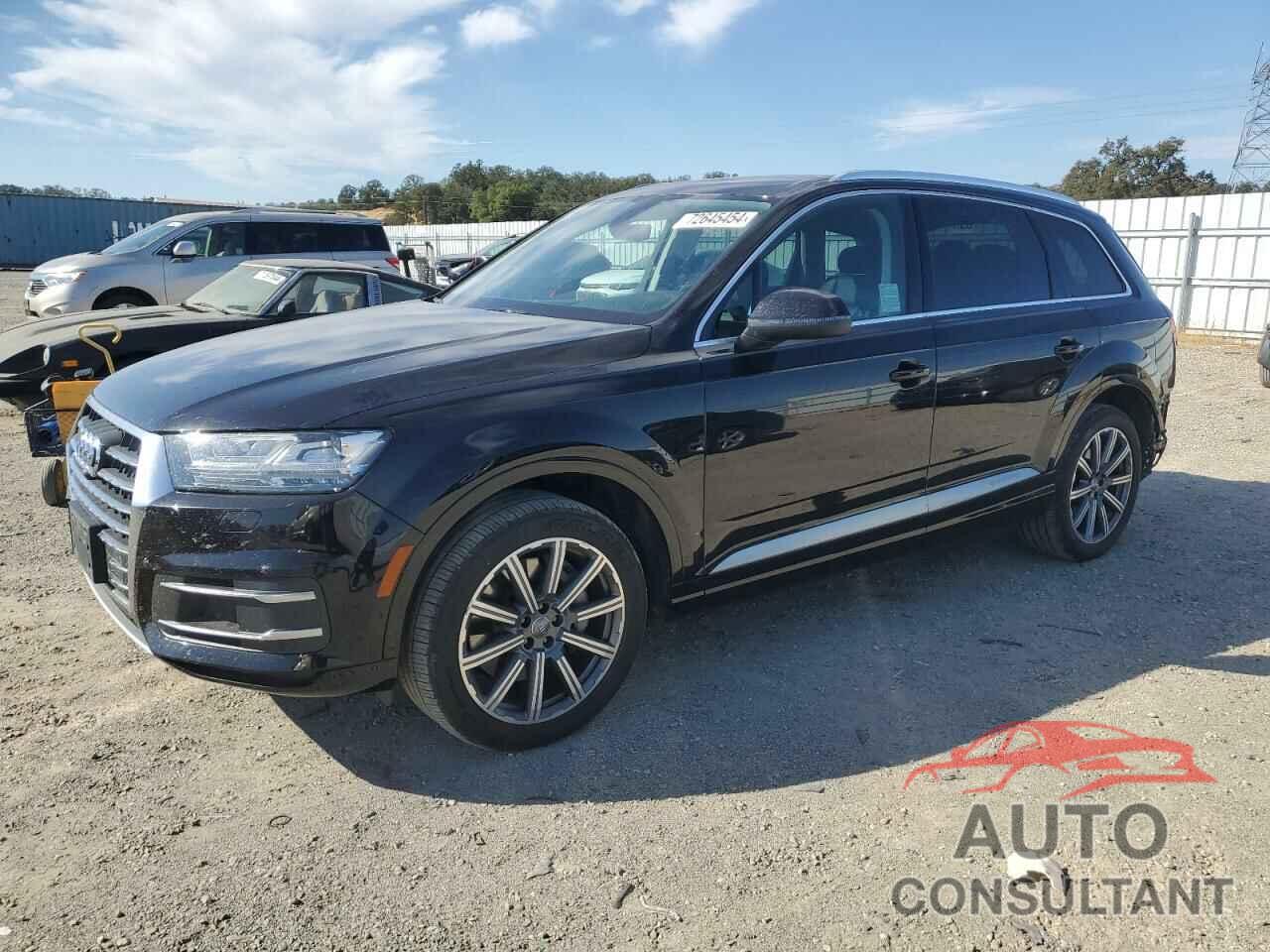 AUDI Q7 2018 - WA1LHAF76JD000590