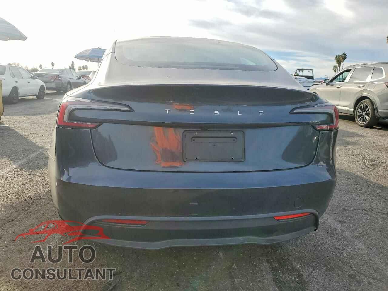 TESLA MODEL 3 2024 - 5YJ3E1EA6RF741208