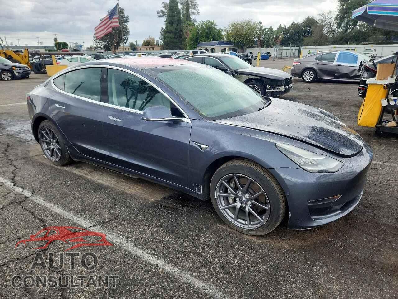 TESLA MODEL 3 2018 - 5YJ3E1EBXJF130790