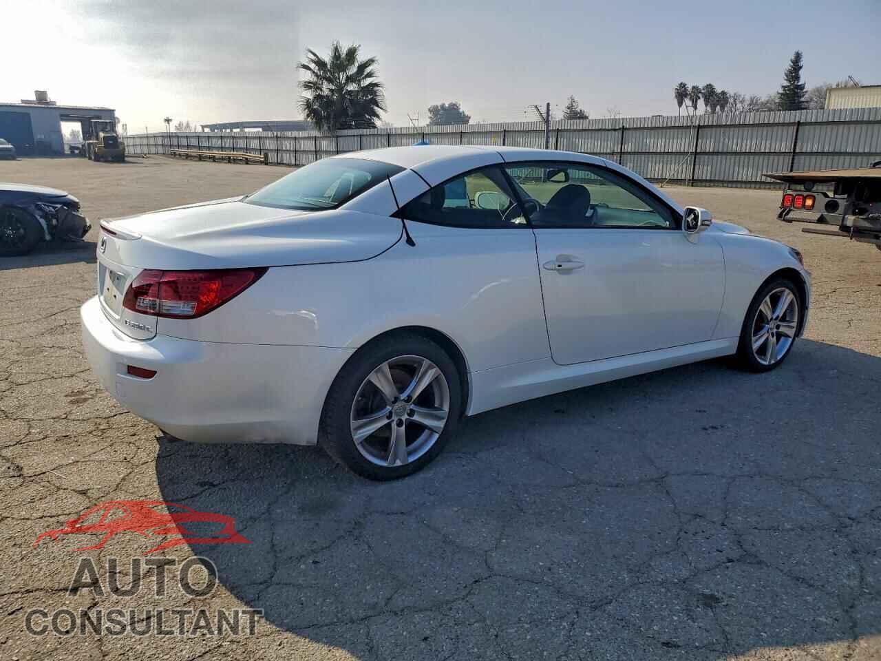 LEXUS IS 2015 - JTHFF2C29F2533333