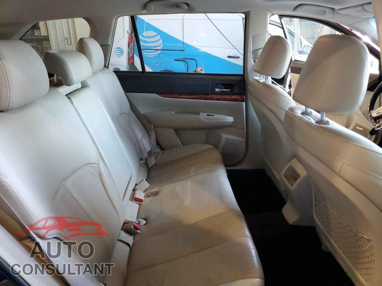SUBARU OUTBACK 2011 - 4S4BRCKC0B3367484