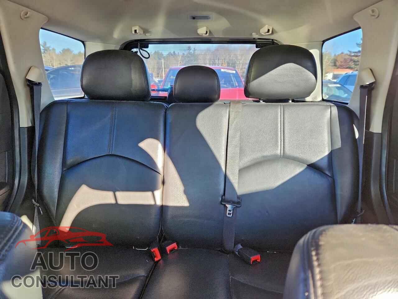 MAZDA TRIBUTE 2011 - 4F2CY9C72BKM00734