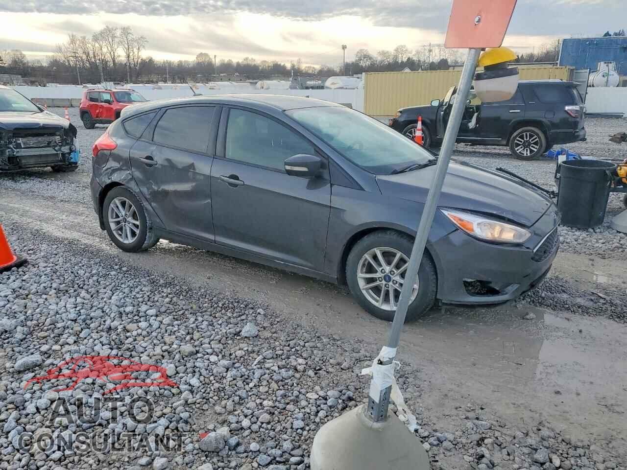 FORD FOCUS 2017 - 1FADP3K25HL310657