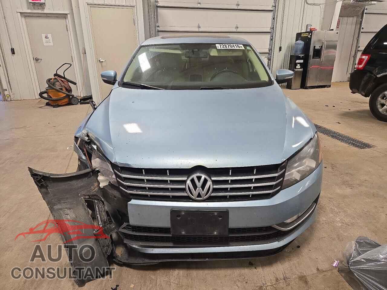 VOLKSWAGEN PASSAT 2013 - 1VWCN7A36DC048670