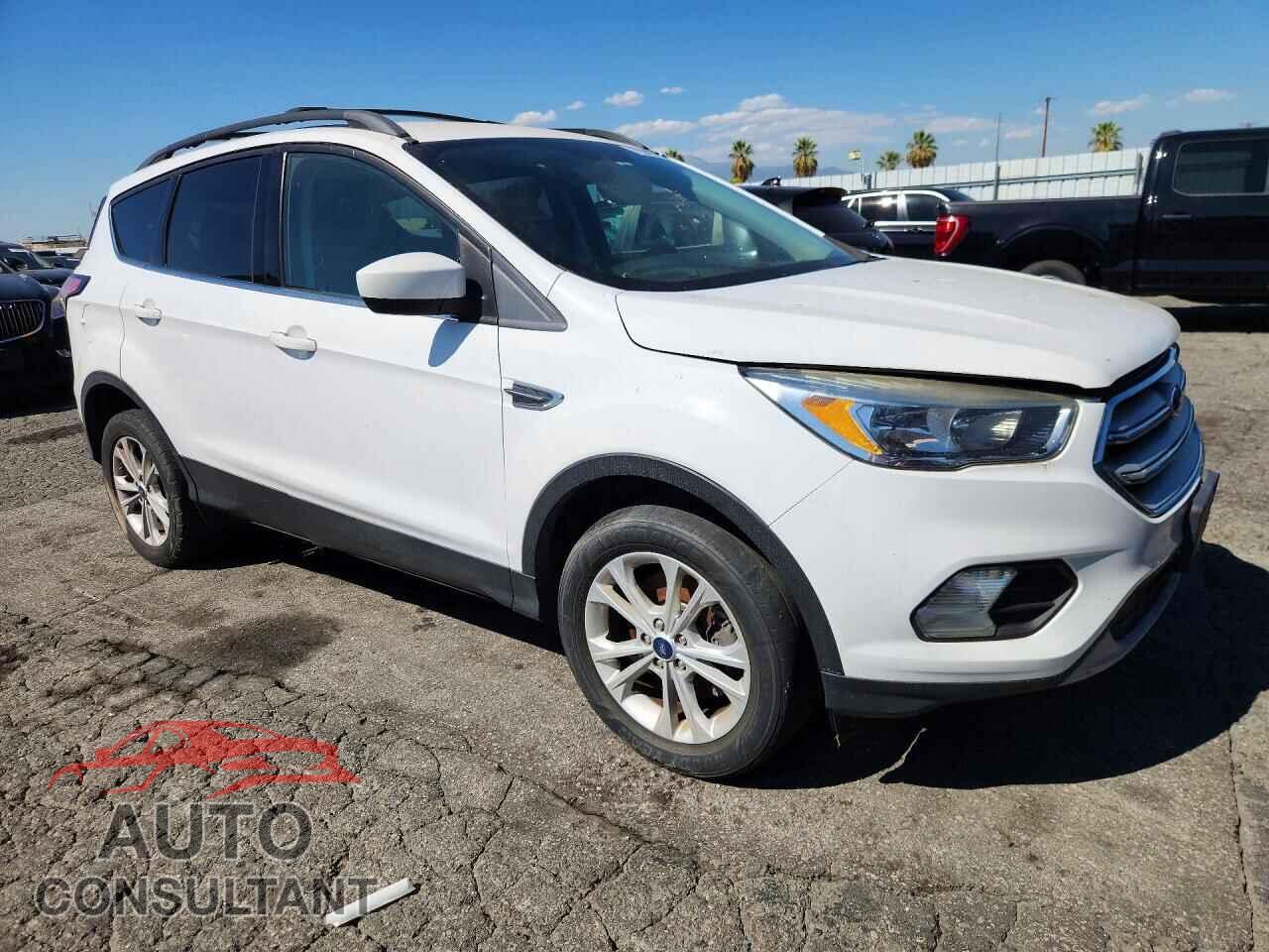 FORD ESCAPE 2018 - 1FMCU9GD7JUD60886