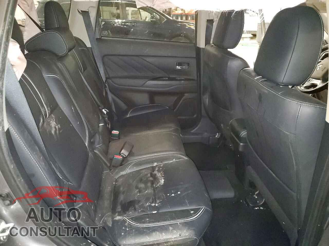 MITSUBISHI OUTLANDER 2018 - JA4J24A59JZ030377