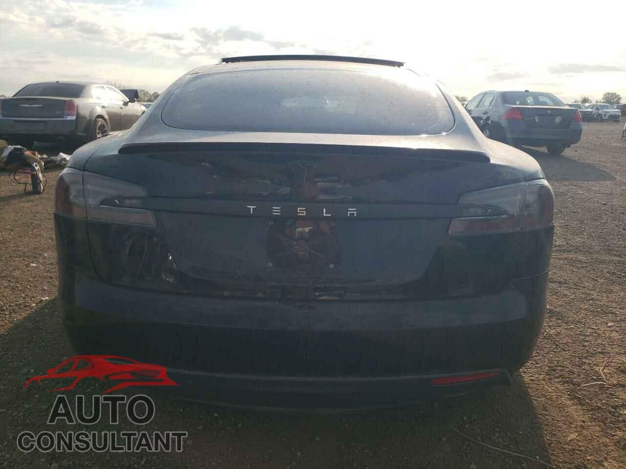 TESLA MODEL S 2016 - 5YJSA1E49GF125873