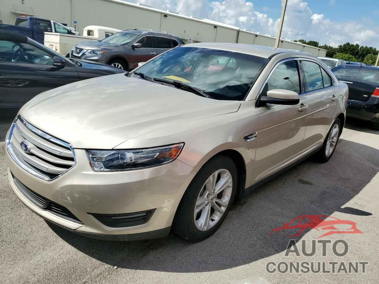 FORD TAURUS 2017 - 1FAHP2E86HG131984