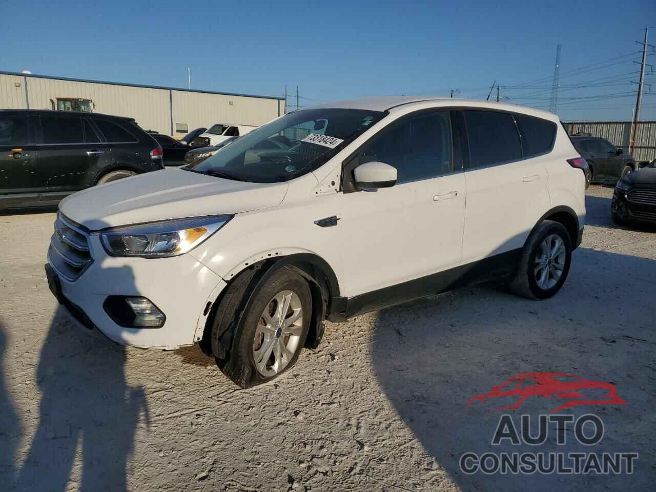 FORD ESCAPE 2017 - 1FMCU0GD1HUC47263