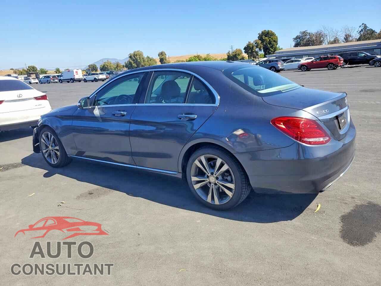 MERCEDES-BENZ C-CLASS 2015 - 55SWF4KB2FU026039