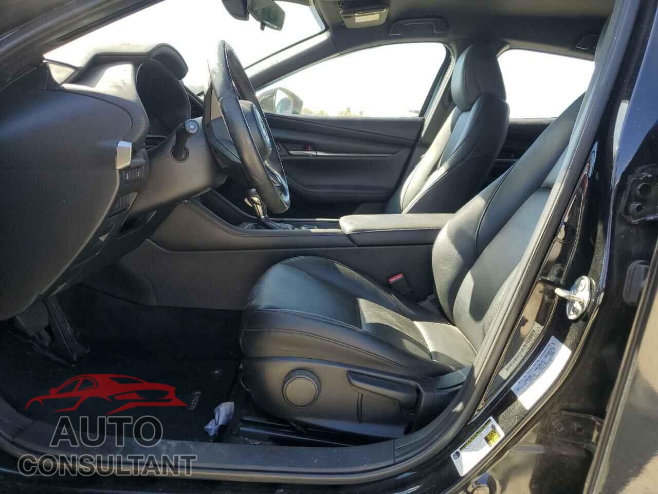 MAZDA 3 2021 - JM1BPAKL4M1321055