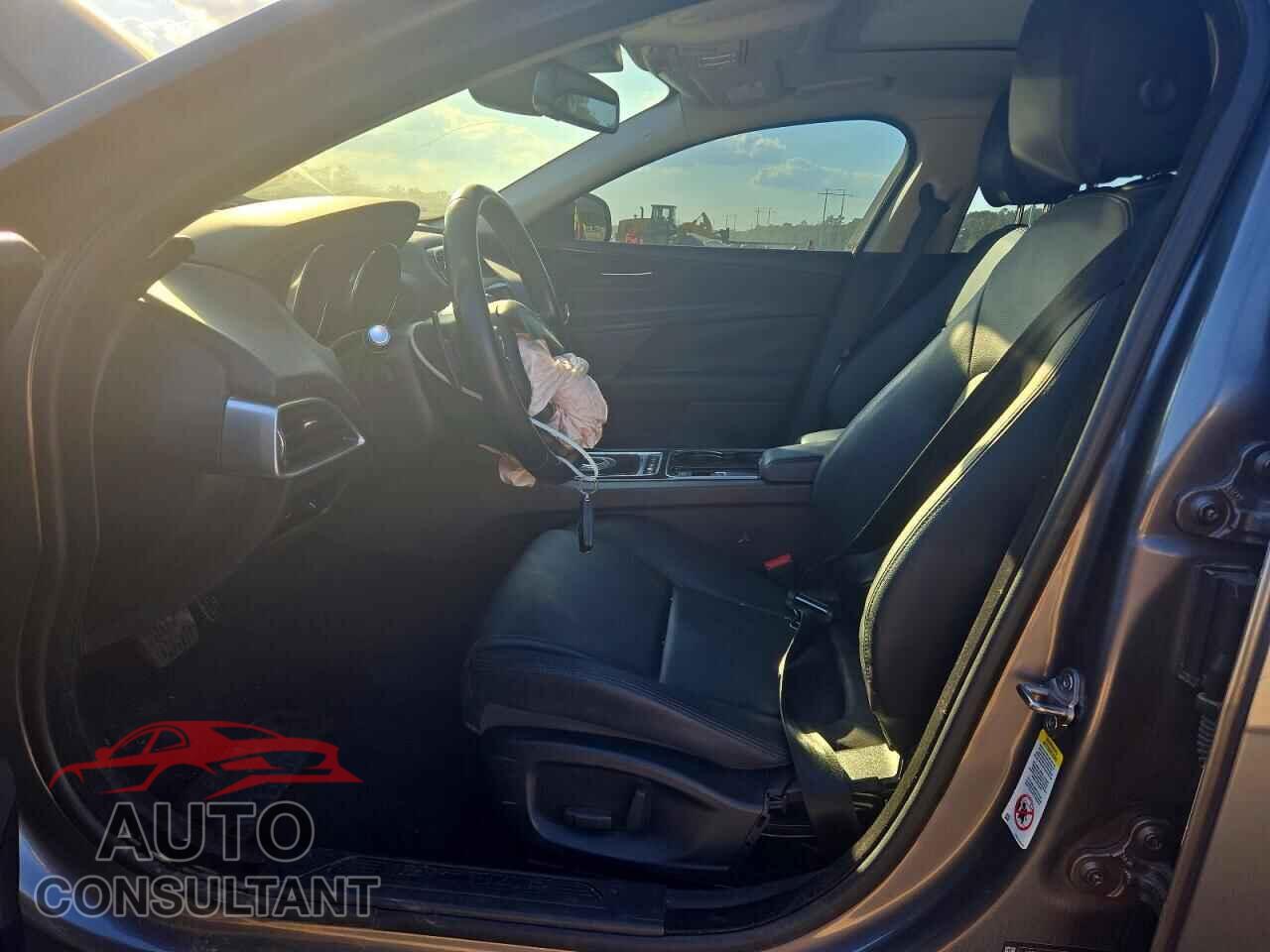 JAGUAR XE 2017 - SAJAD4BG7HA969280