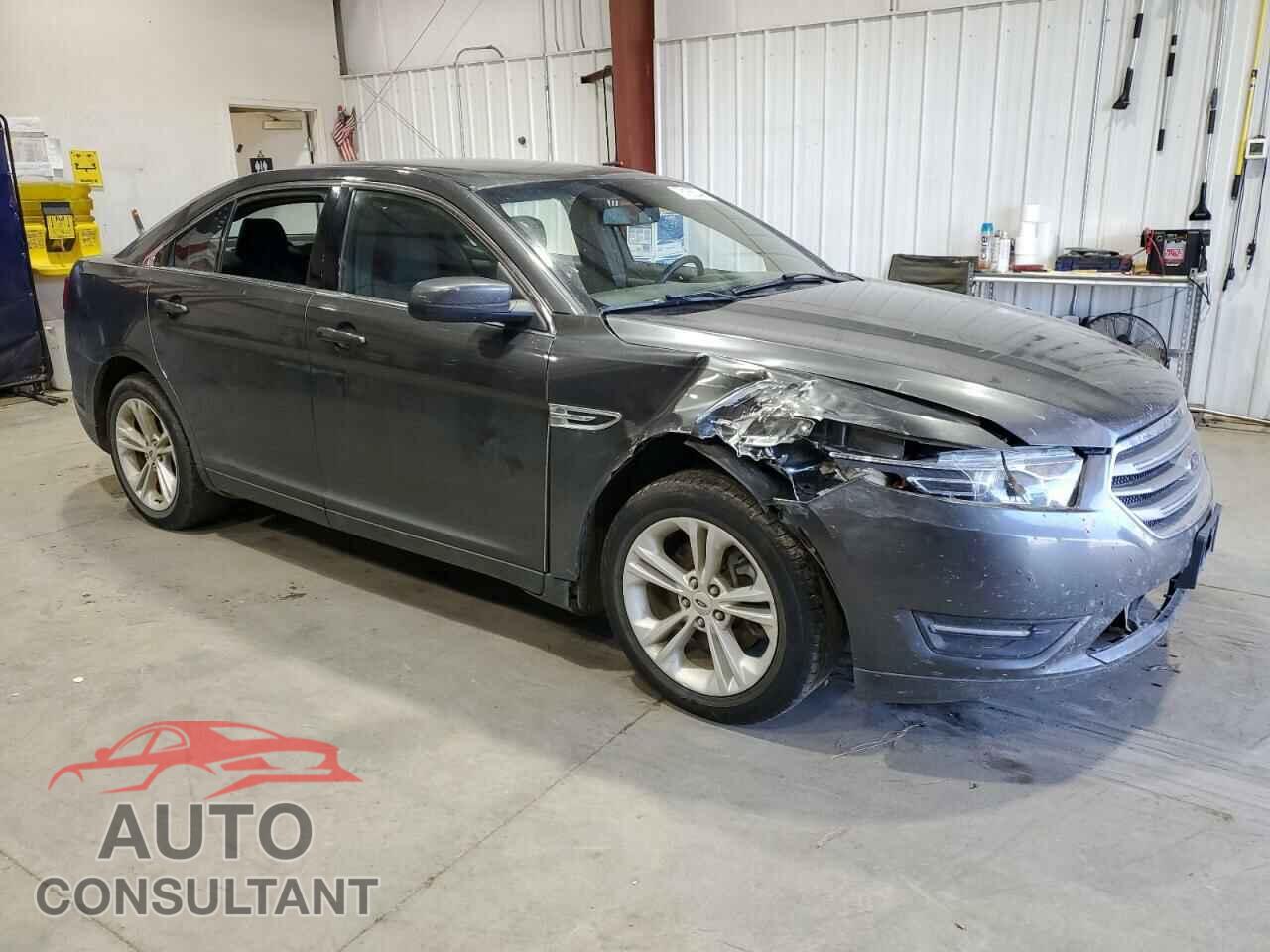 FORD TAURUS 2018 - 1FAHP2E86JG115077