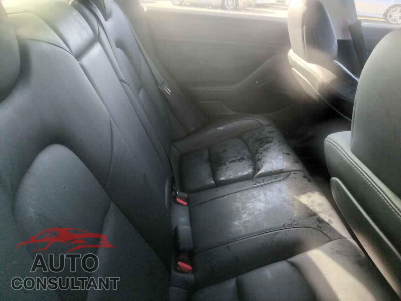 TESLA MODEL 3 2021 - 5YJ3E1EB0MF087789