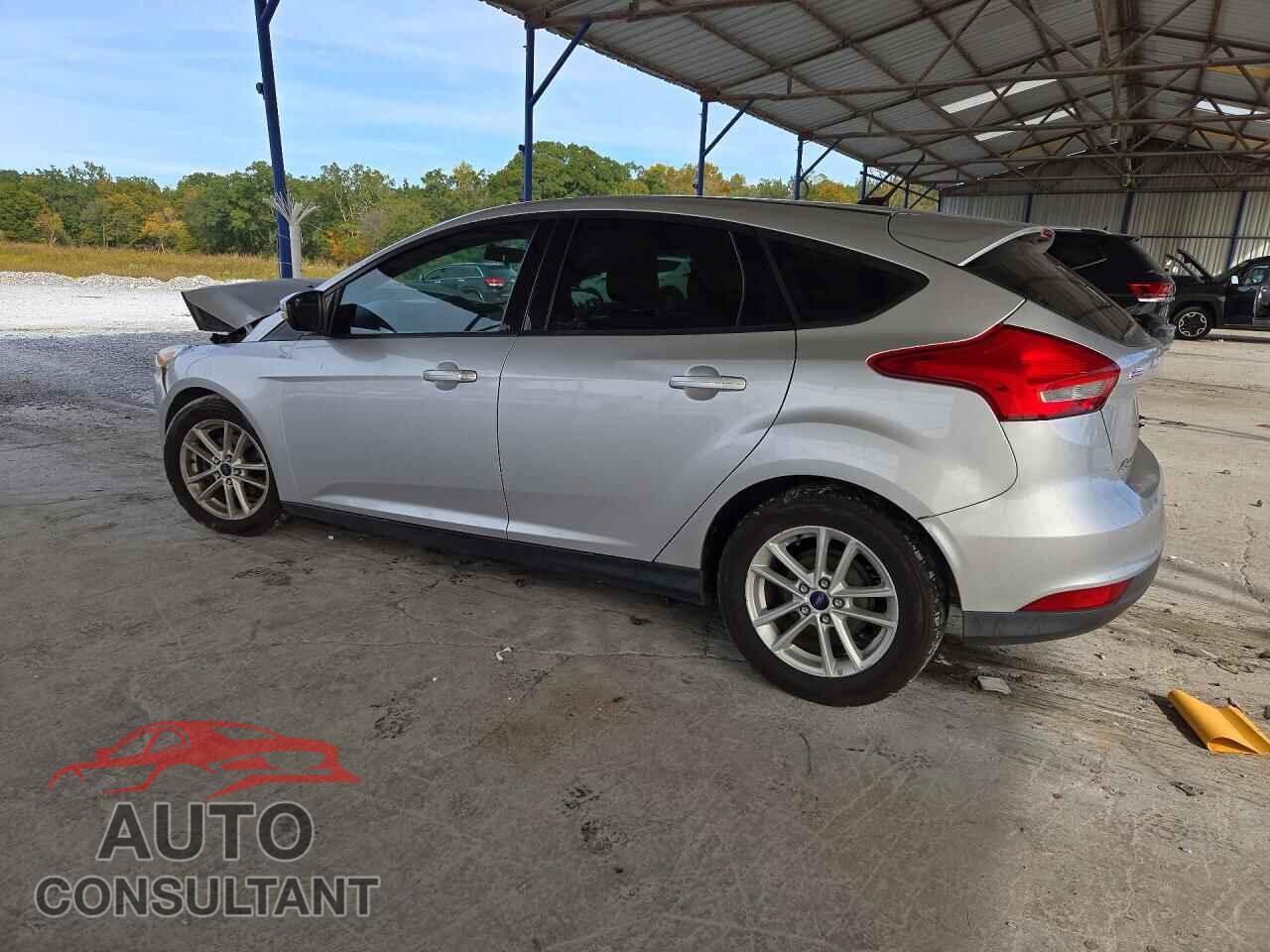 FORD FOCUS 2015 - 1FADP3K25FL276135