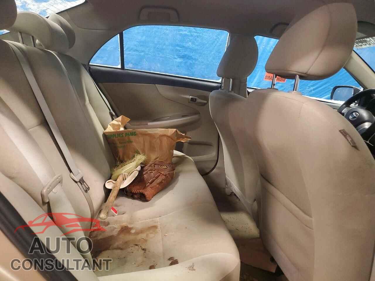 TOYOTA COROLLA 2013 - 2T1BU4EEXDC920528