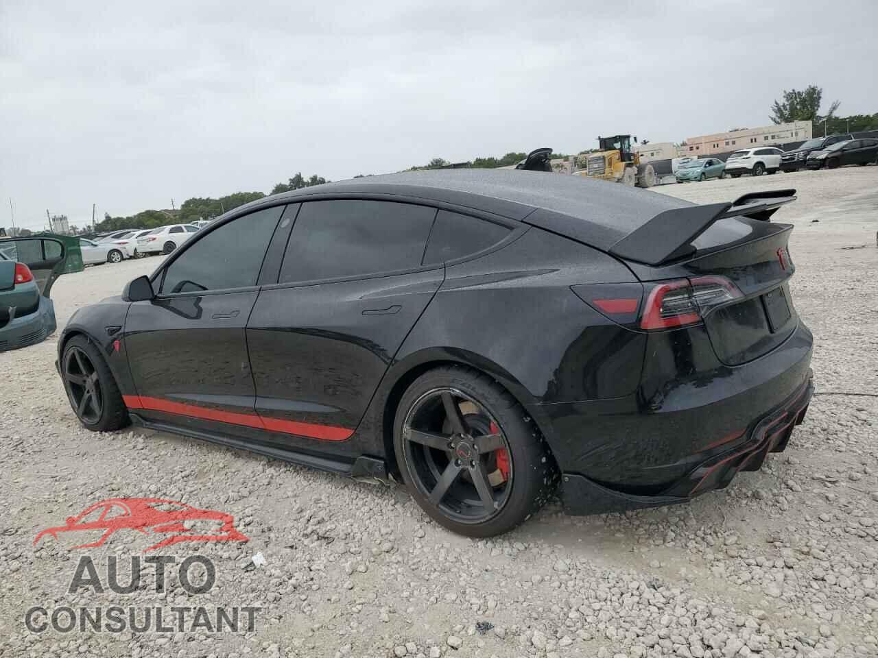 TESLA MODEL 3 2021 - 5YJ3E1EB1MF044157