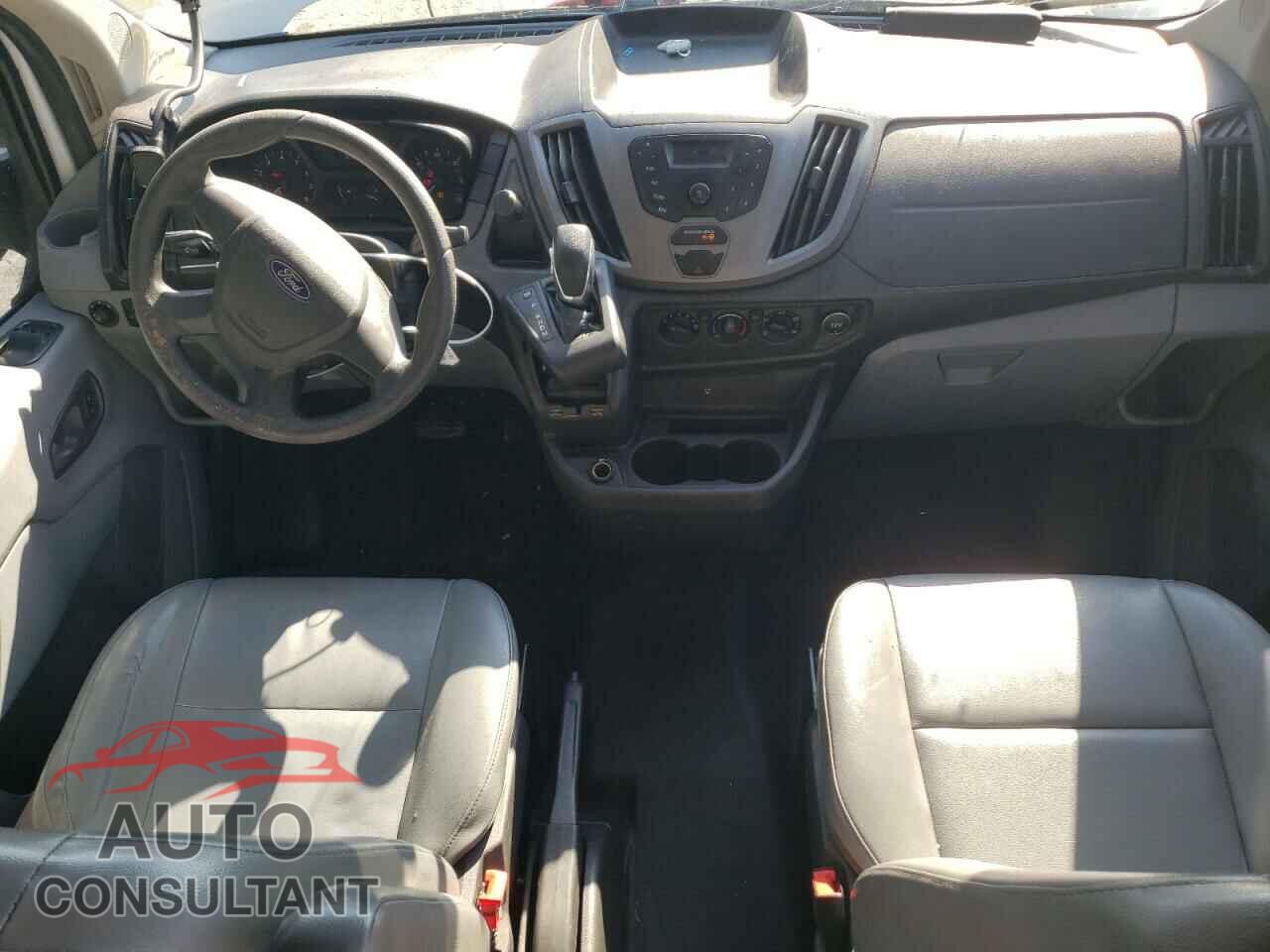 FORD TRANSIT 2017 - 1FTYR2CM2HKB37167