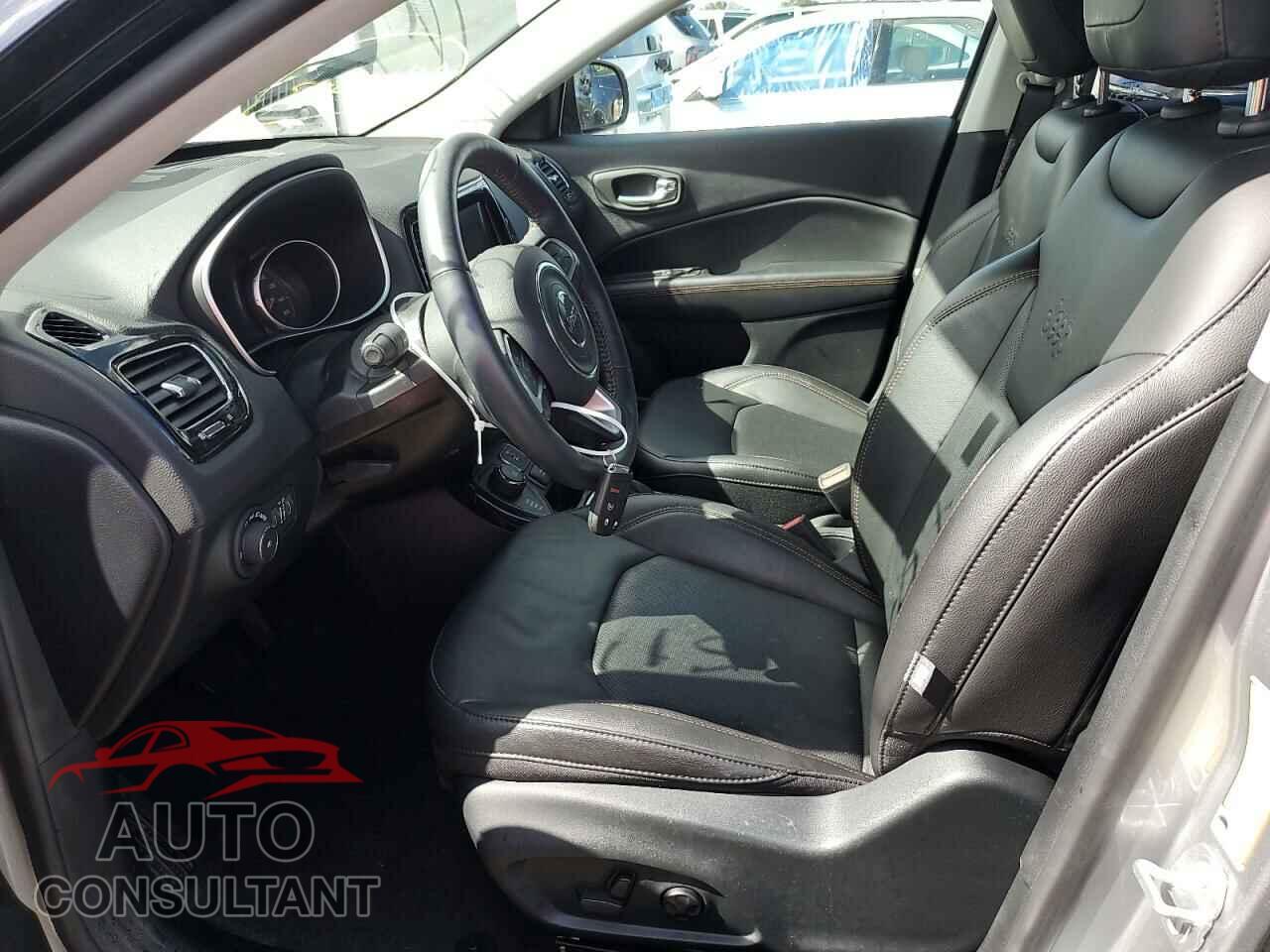 JEEP COMPASS 2019 - 3C4NJDCB3KT656786