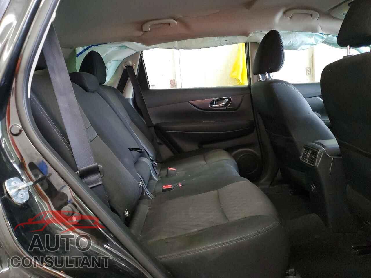 NISSAN ROGUE 2017 - KNMAT2MT1HP551729