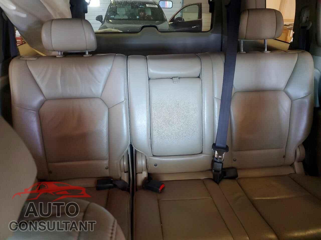 HONDA PILOT 2011 - 5FNYF4H54BB074227