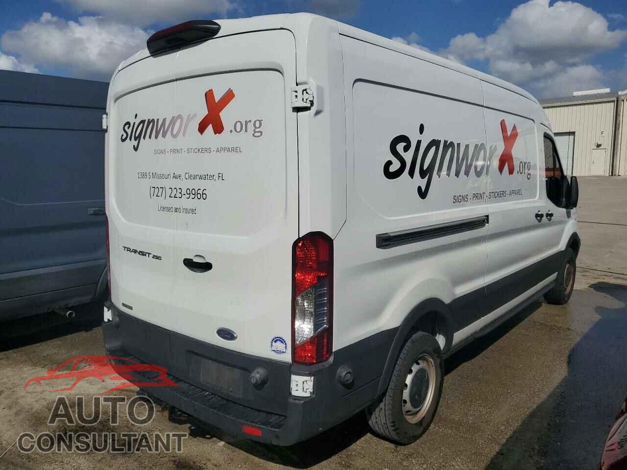 FORD TRANSIT 2019 - 1FTYR2CGXKKB82195
