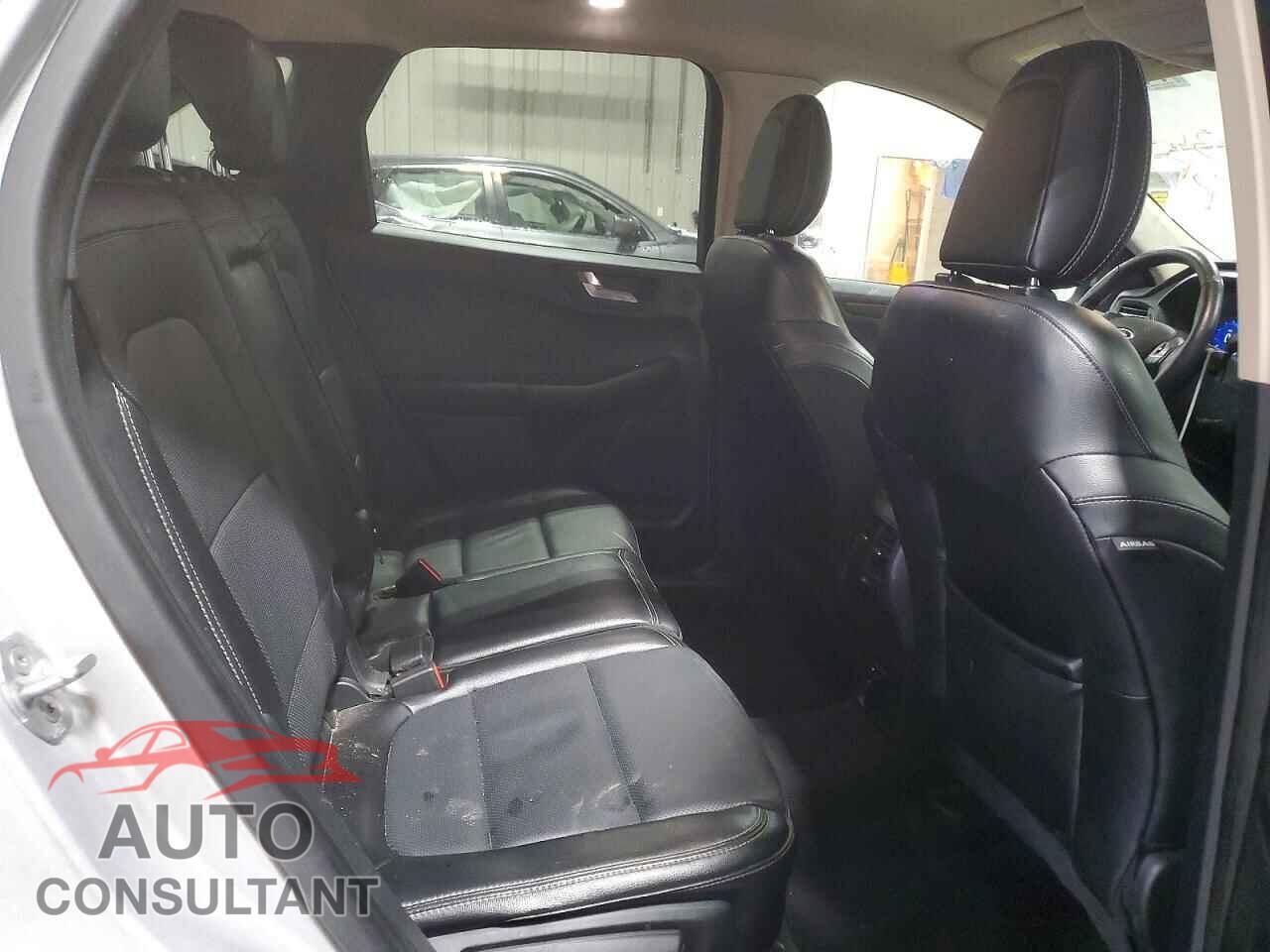 FORD ESCAPE 2020 - 1FMCU9J99LUA20257
