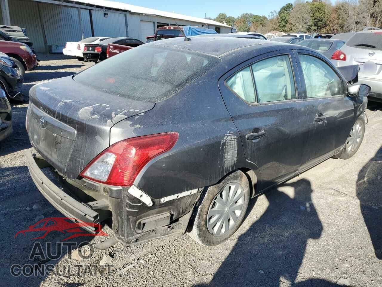 NISSAN VERSA 2017 - 3N1CN7AP3HL888974