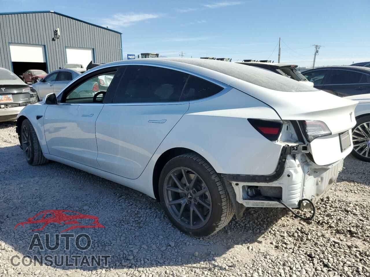 TESLA MODEL 3 2020 - 5YJ3E1EB9LF735189