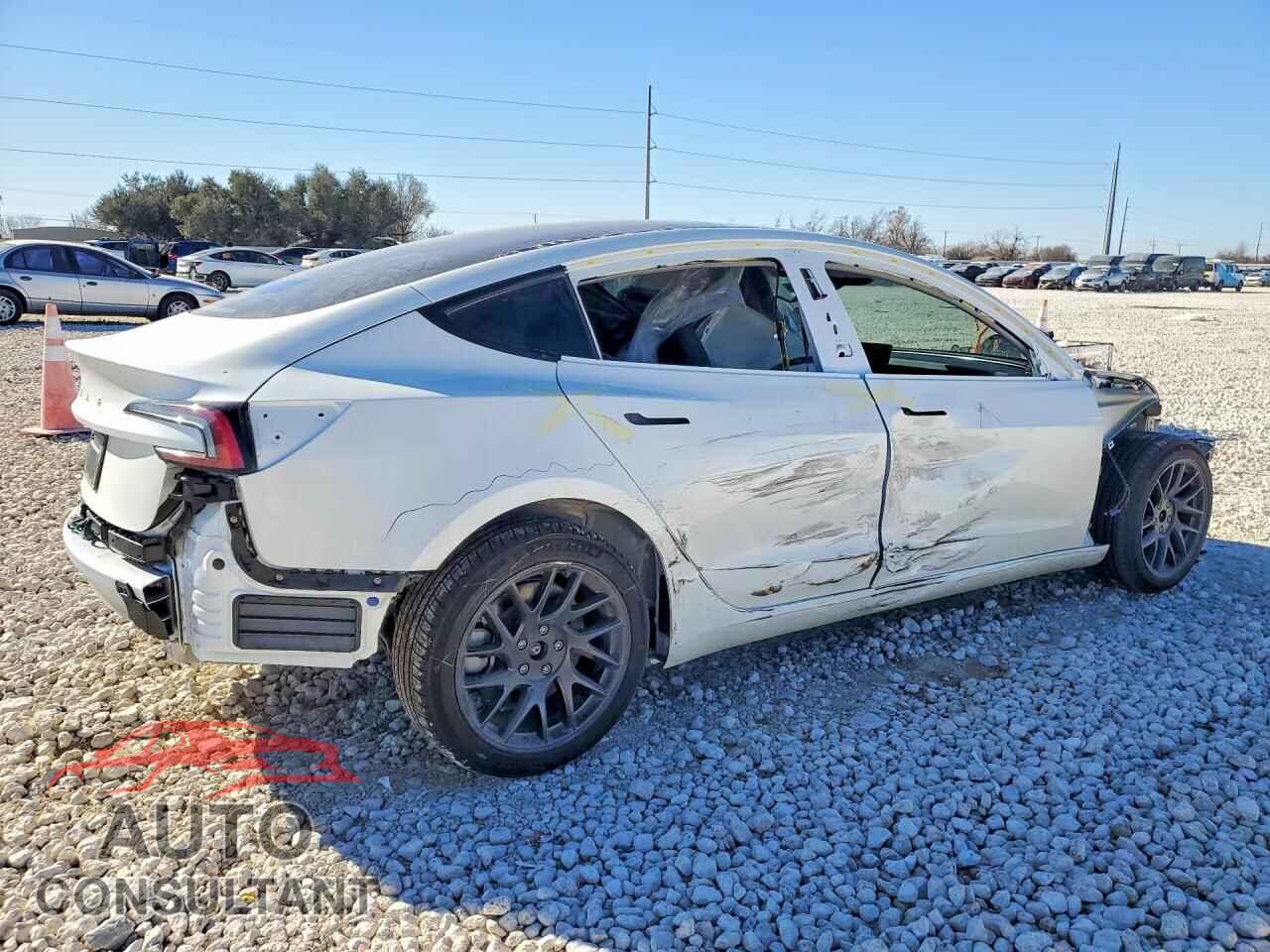 TESLA MODEL 3 2026 - 5YJ3E1EA8TF116140